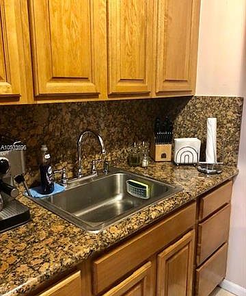4th image of 100 NW 204th St APT 15