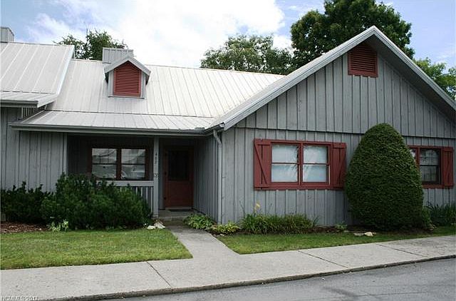 1st image of 402 Eagles Nest Ct #402