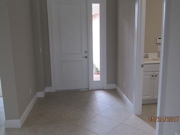 5th image of 4922 Grand Banks Dr
