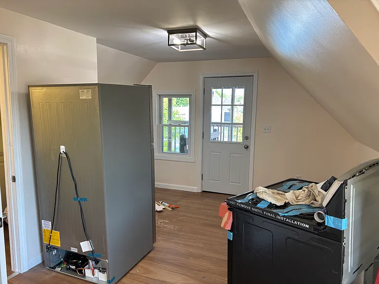 24 Elm St #301 — Photo 9