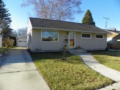 2834 S 12th St, Sheboygan, WI, 53081