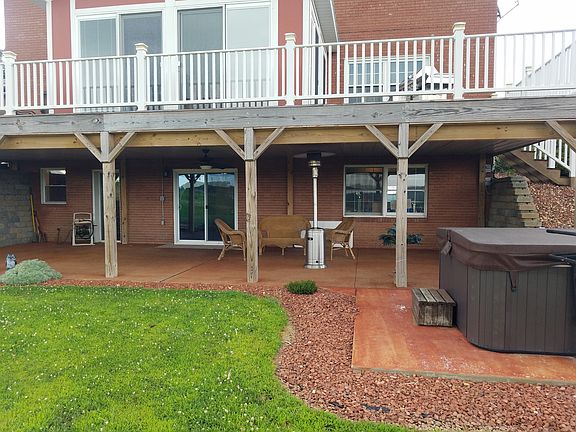 Lower patio & hot tub