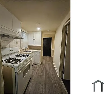 425 1/2 W Gage Ave