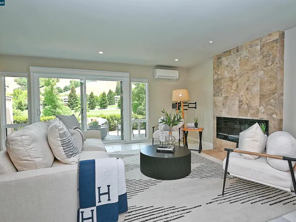 3434 Tice Creek Dr APT 7, Walnut Creek, CA 94595