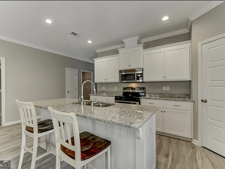 123 Gary Cir — Photo 8
