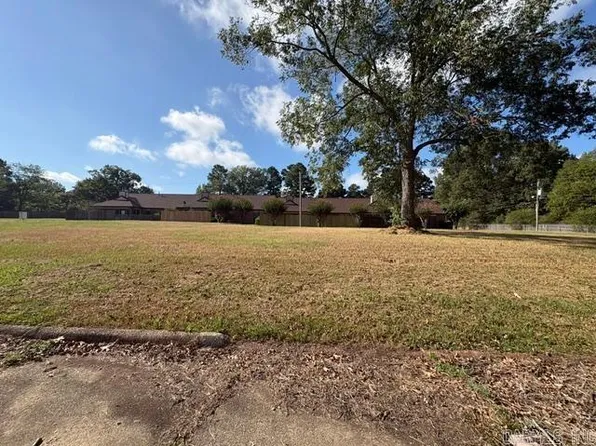 Georgetown Dr #16-3, Hope, AR 71801