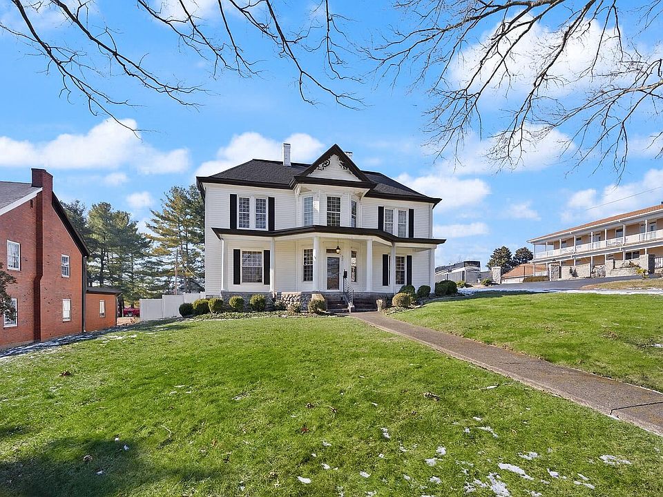 1st image of 406 N Main St