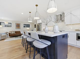 14 Garfield St #B1, Florence, MA 01062