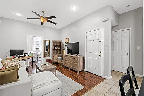 916 Willow Ave #1 Photo 1