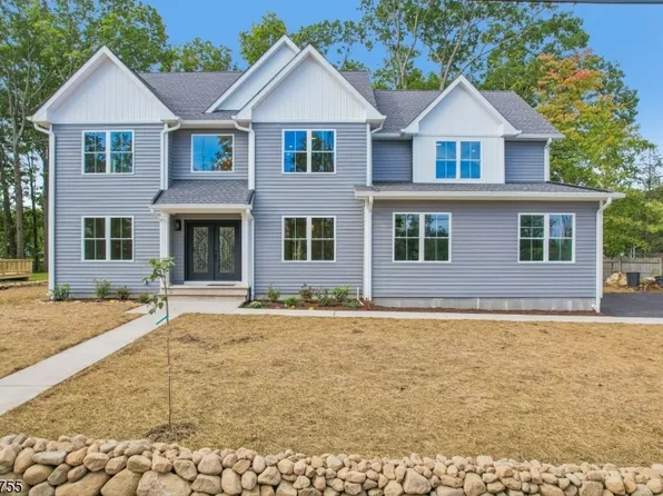 6 Chamberlain Ln, Mount Olive Twp., NJ 07828