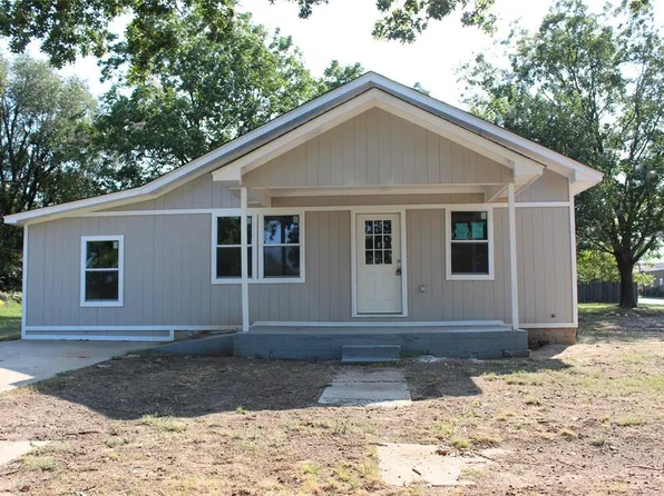 1206 Mitacek Ave, Prague, OK 74864