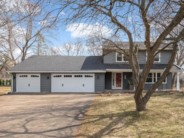 3645 Laurel Dr, Deephaven, MN 55391