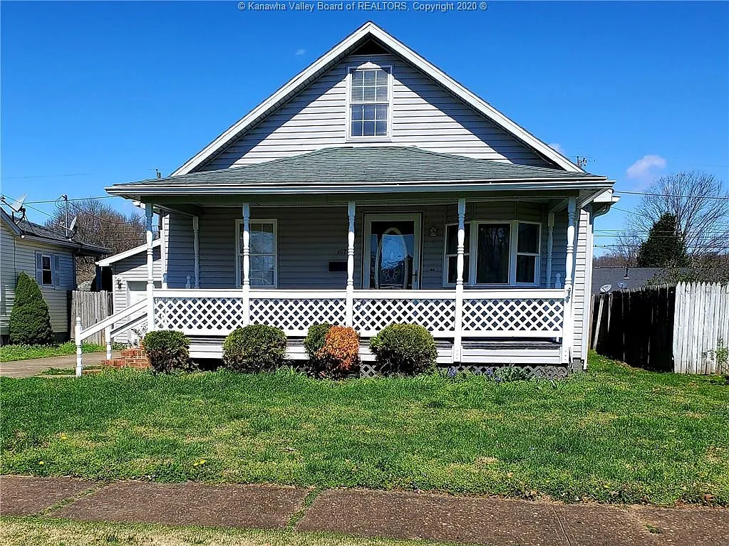 607 Sycamore St photo 1