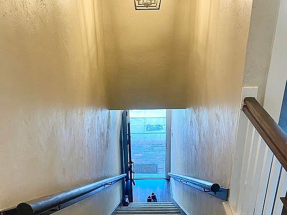 5th image of 1136 E Appleton St #2