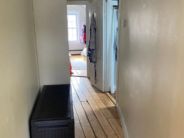 927 Smith St — Photo 6