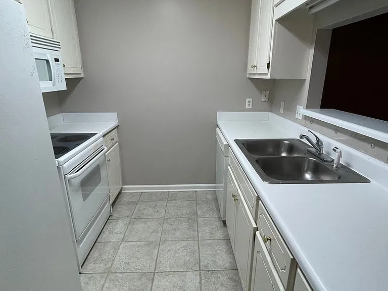 159 Commons Dr — Photo 15