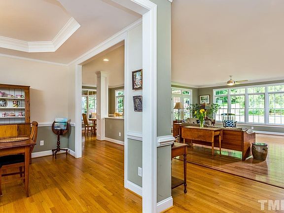 2nd image of 7 Penwick Pl
