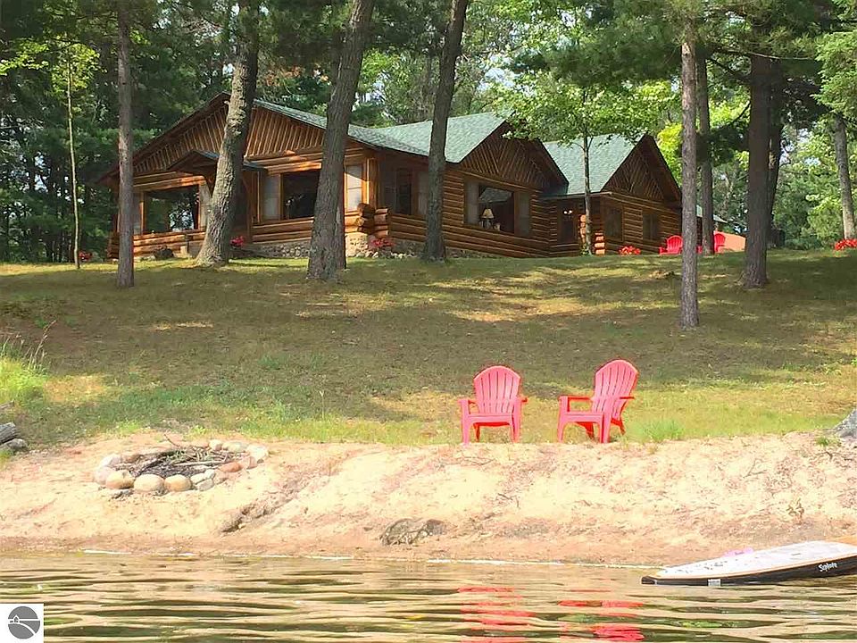 1st image of 3136 Friendship Ln #1
