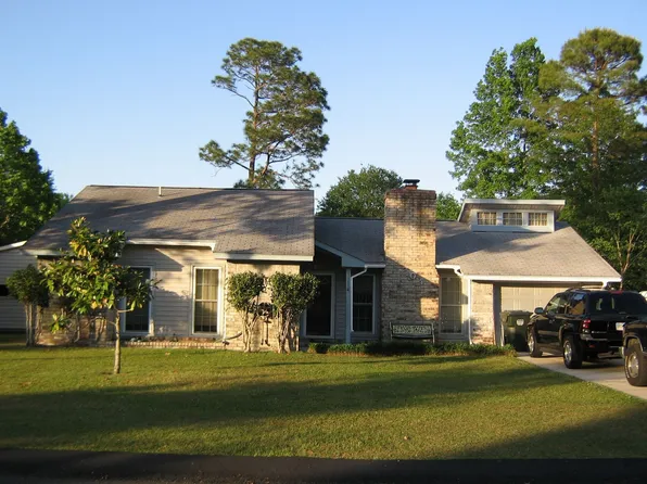 1304 Hampton Dr, Summerville, SC 29486