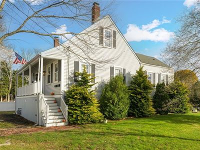 38 Collins St, Bristol, RI, 02809