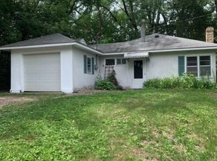 5300 Spring Ln, Minnetonka, MN 55345