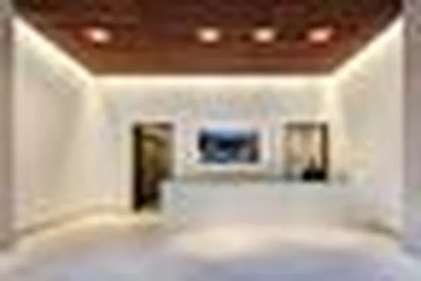 Sold by Keller Williams Realty Landmark | media 11