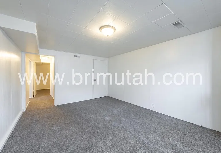 1877 E Osage Orange Ave #2 — Photo 3