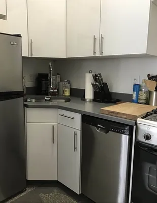 Rented by Compass | media 7