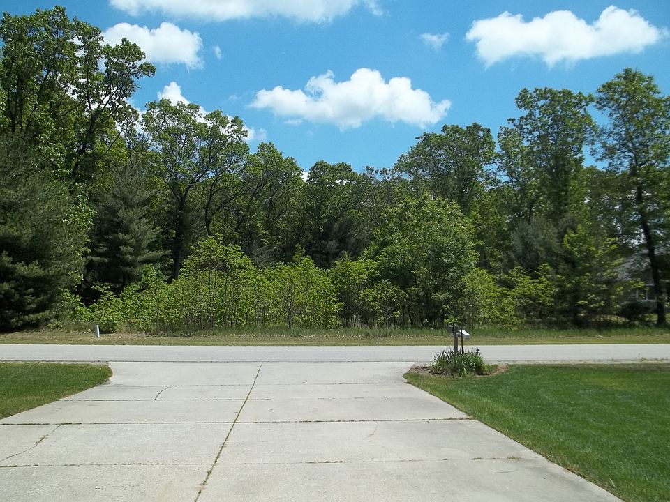 1st image of 270 E Towering Oaks Cir