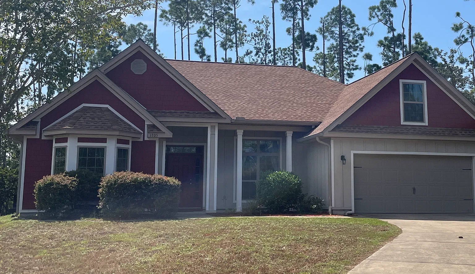Immaculate executive home in Laird Point! — Photo 2