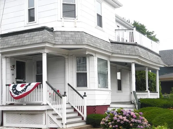 319 Main St, Warren, RI 02885
