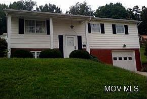 1st image of 907 Smithfield St