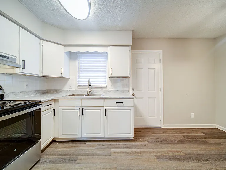The Manor Townhomes — Photo 53