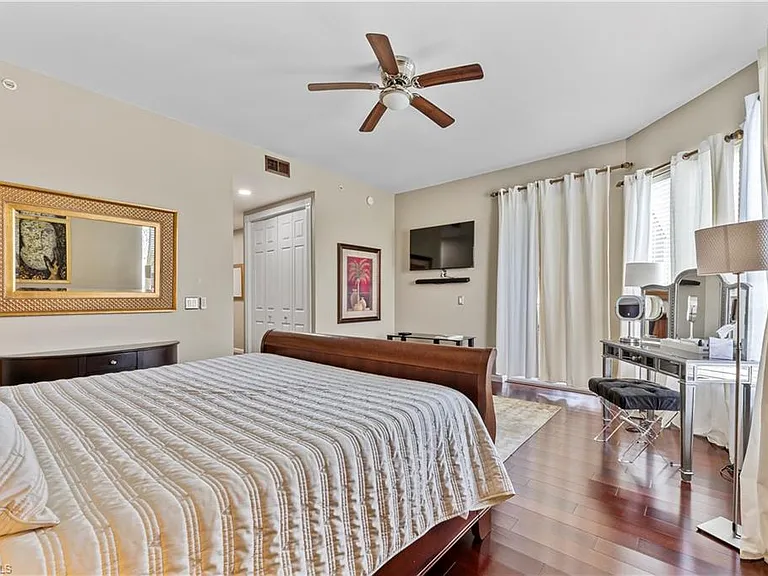 1845 Les Chateaux Blvd #202 — Photo 9