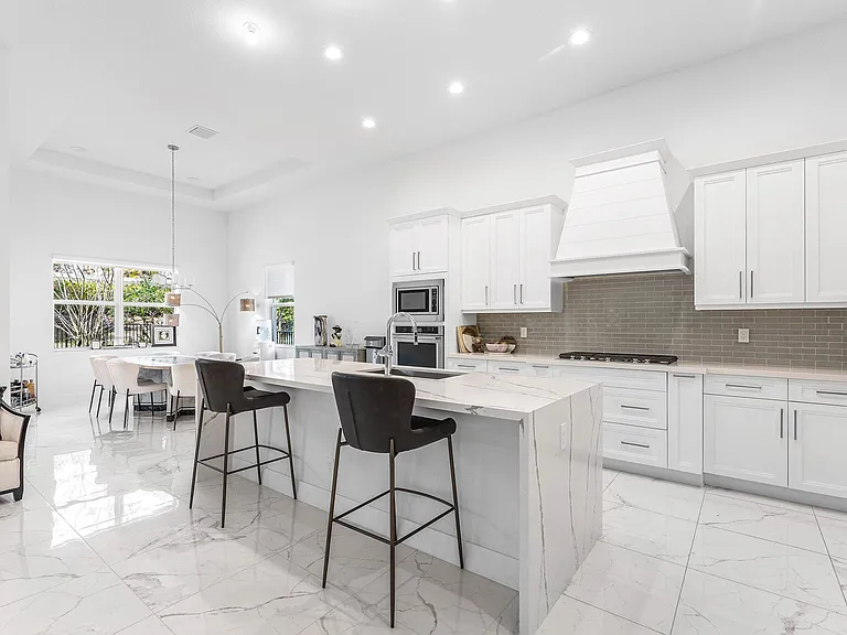 9256 Crestview Circle Palm — Photo 15