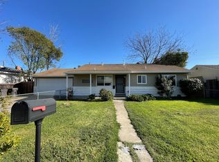 2114 W La Jolla Dr, Stockton, CA 95204