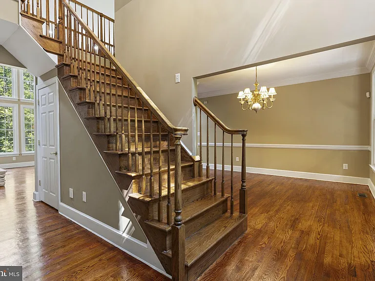45105 Mill Creek Way — Photo 11