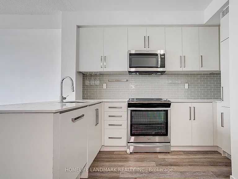 5180 Yonge St #2002 — Photo 15