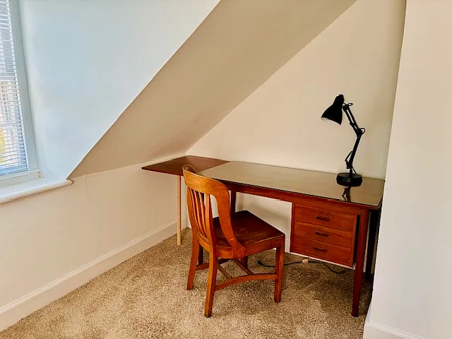 Bedroom #2 desk/chair