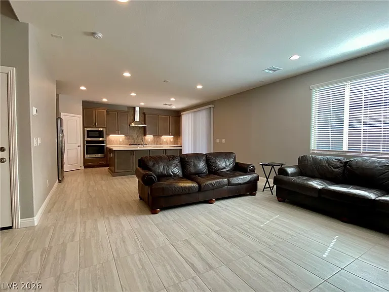 463 Morro Strand Ave — Photo 11