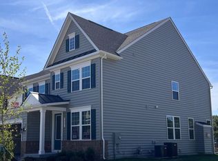 19401 Tuscarora Crossing Dr, Leesburg, VA 20175