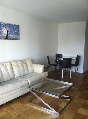 Rented by Luxury Property Group | media 41