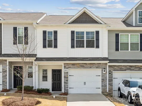 10036 Brittondale Ln, Charlotte, NC 28215