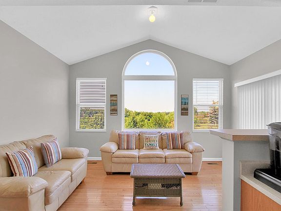 5th image of 6827 Shrewsbury Ct