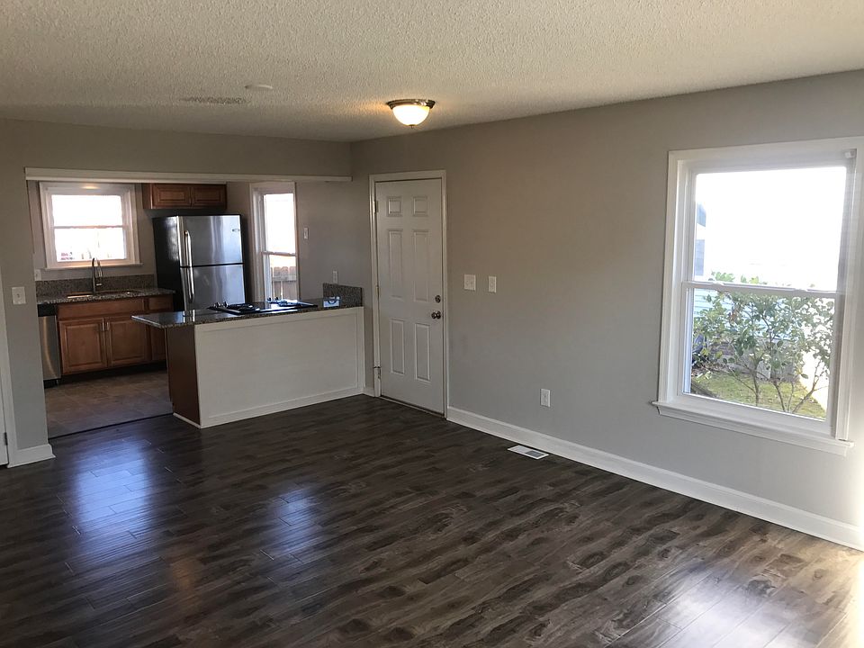 1st image of 705 15th St #A