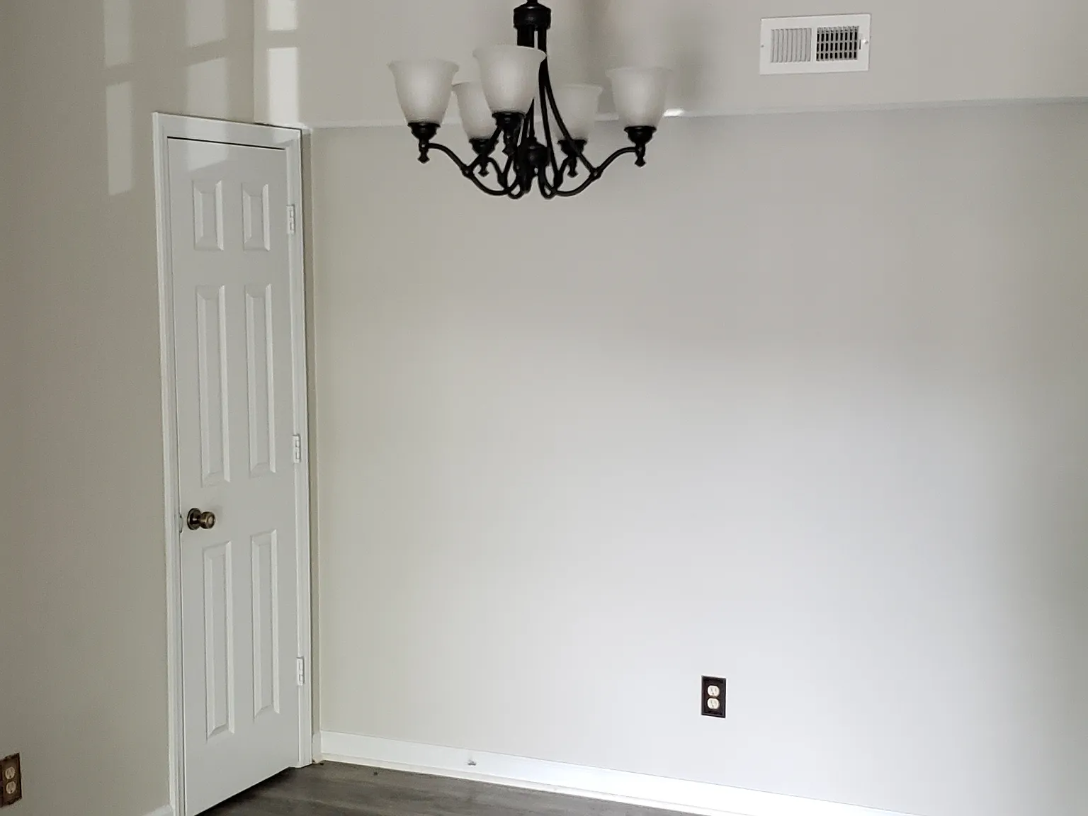 2 bed, 1104 sqft, $1,395 — Photo 2