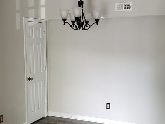 2nd image of 803 Moultrie Ct Unit E