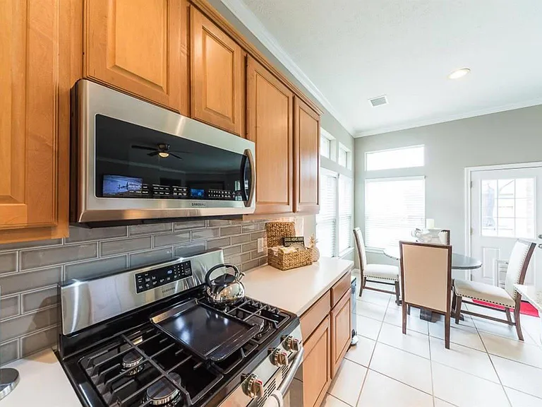 24023 Northshire Ln — Photo 14