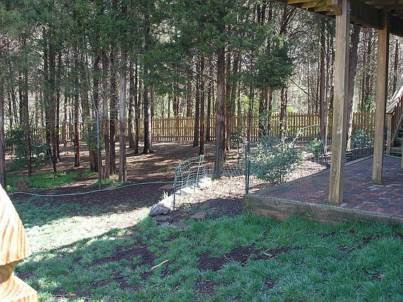 4476 Shady Pt Pl Fenced Yard