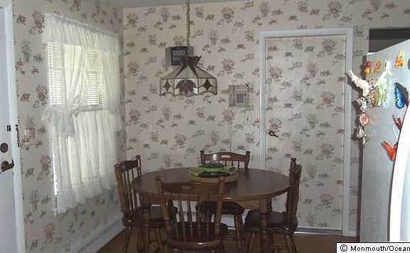 4th image of 98 Cambridge Circle #A